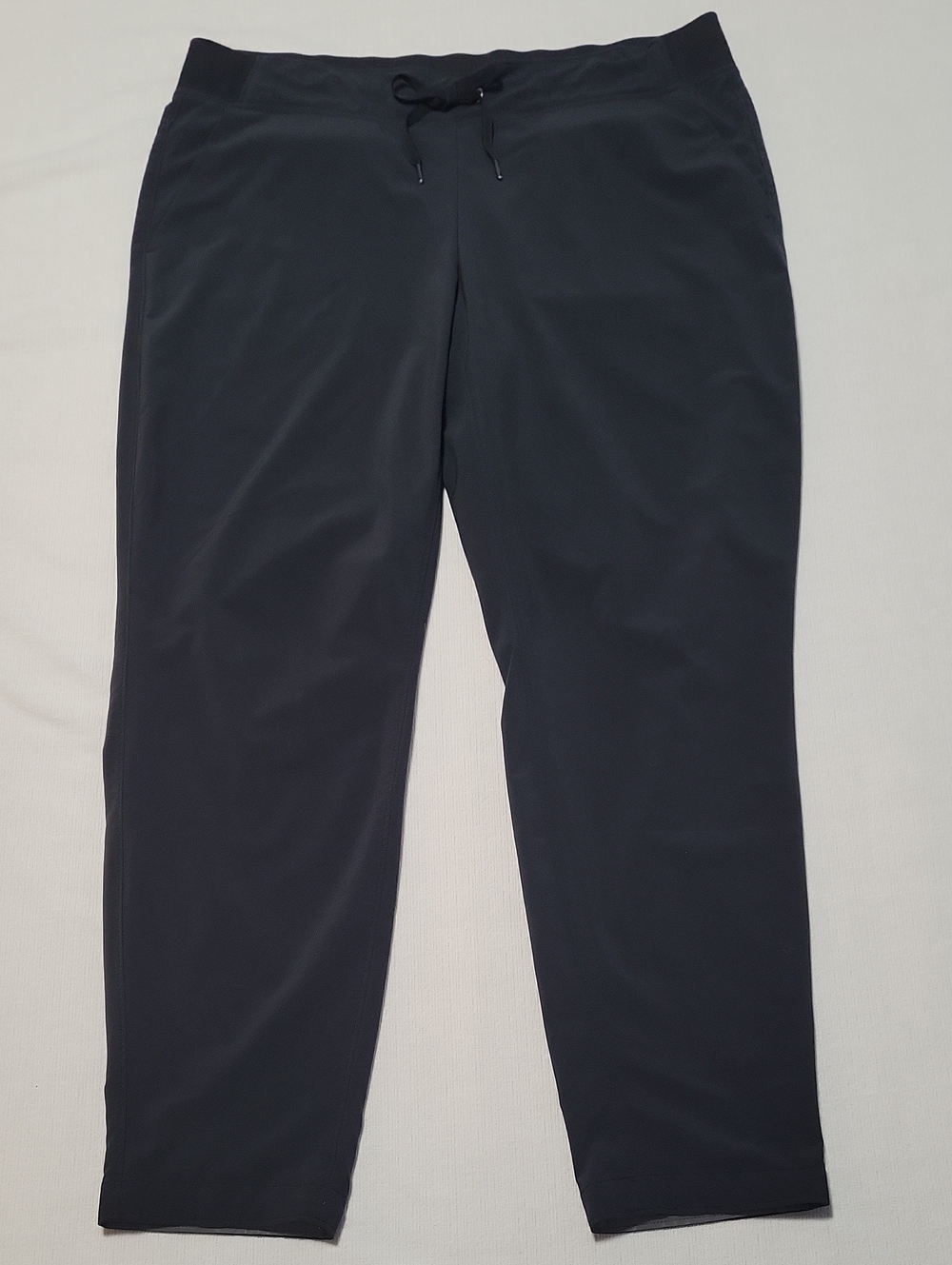 Athleta Midtown Ankle Pants Black Size 14